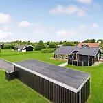 Hébergement de vacances 4 Bedroom In *