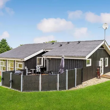 4 Bedroom In Hébergement de vacances Hadsund